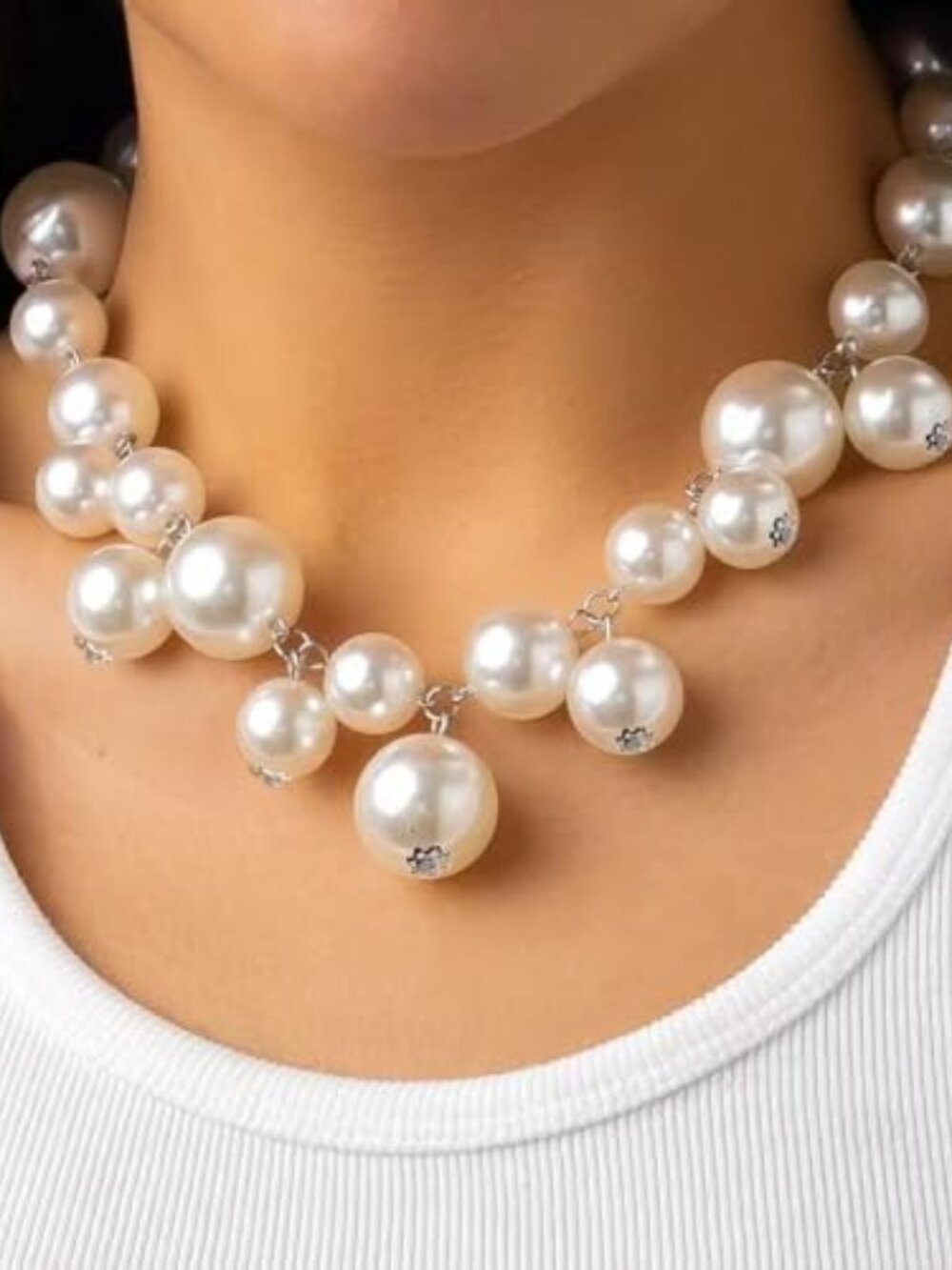 Pearl Pendant Necklace for Women Chunky Layered Statement Choker Necklace Pearl